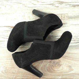 Franco Sarto sz 8 black suede heeled shooties